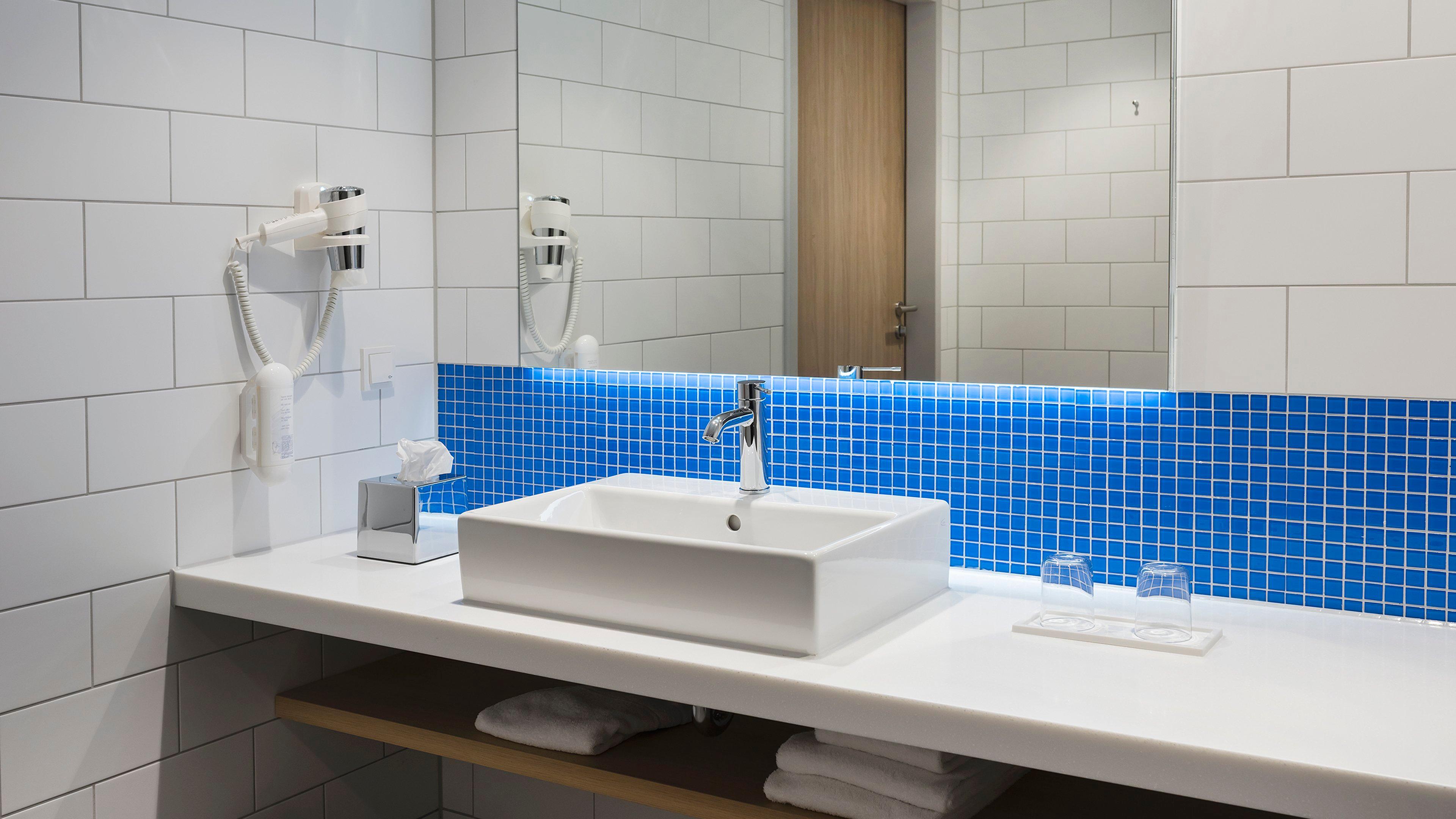 Holiday Inn Express - Wiesbaden By Ihg Exteriör bild