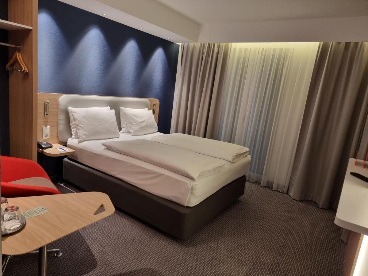 Holiday Inn Express - Wiesbaden By Ihg Exteriör bild